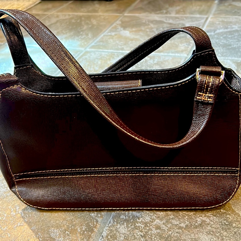 Like new Jones New York purse!!